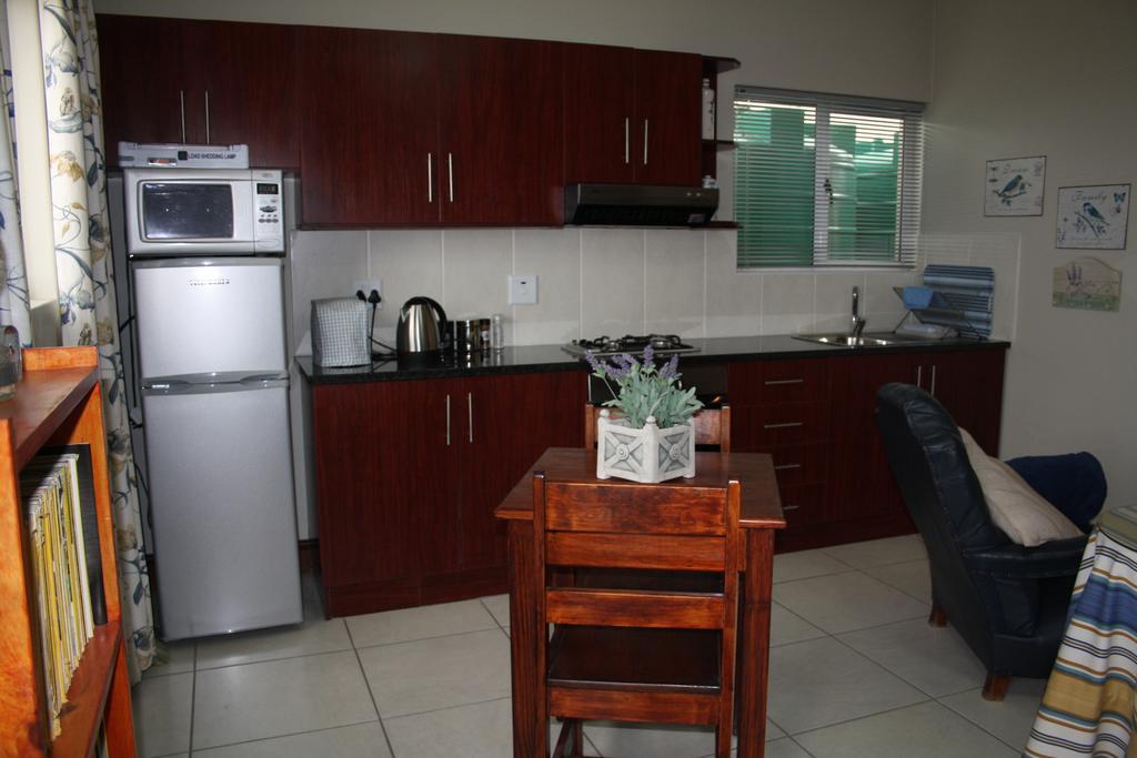 Mountain View Manor Hotel Grahamstown Habitación foto